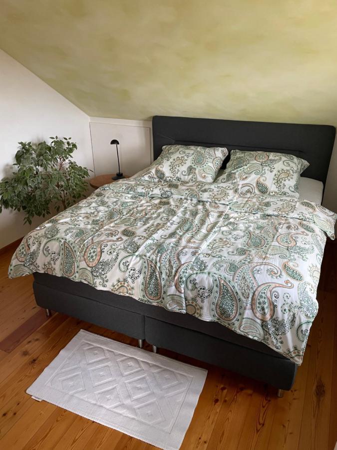 Ferienwohnung Nussbaum-Nest Hausen  Exterior foto
